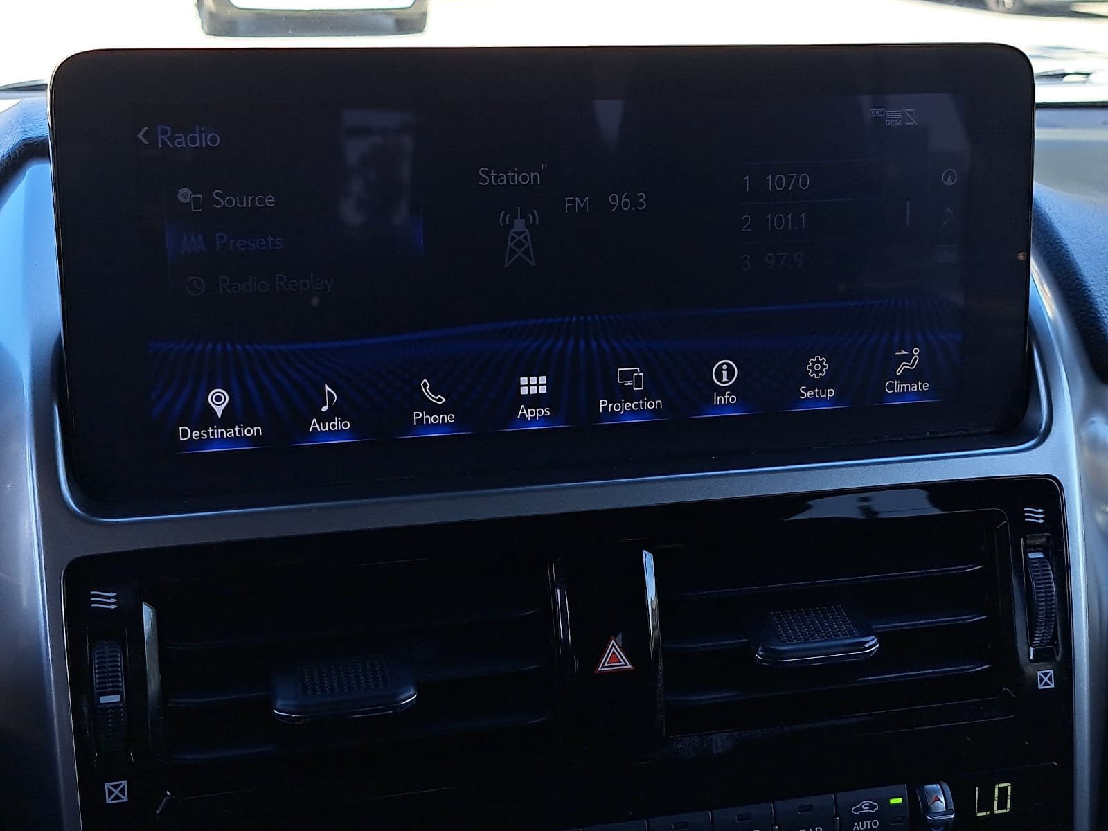 Used 2023 Lexus GX 460 Premium w/ Premium Package AWD/4WD image 21