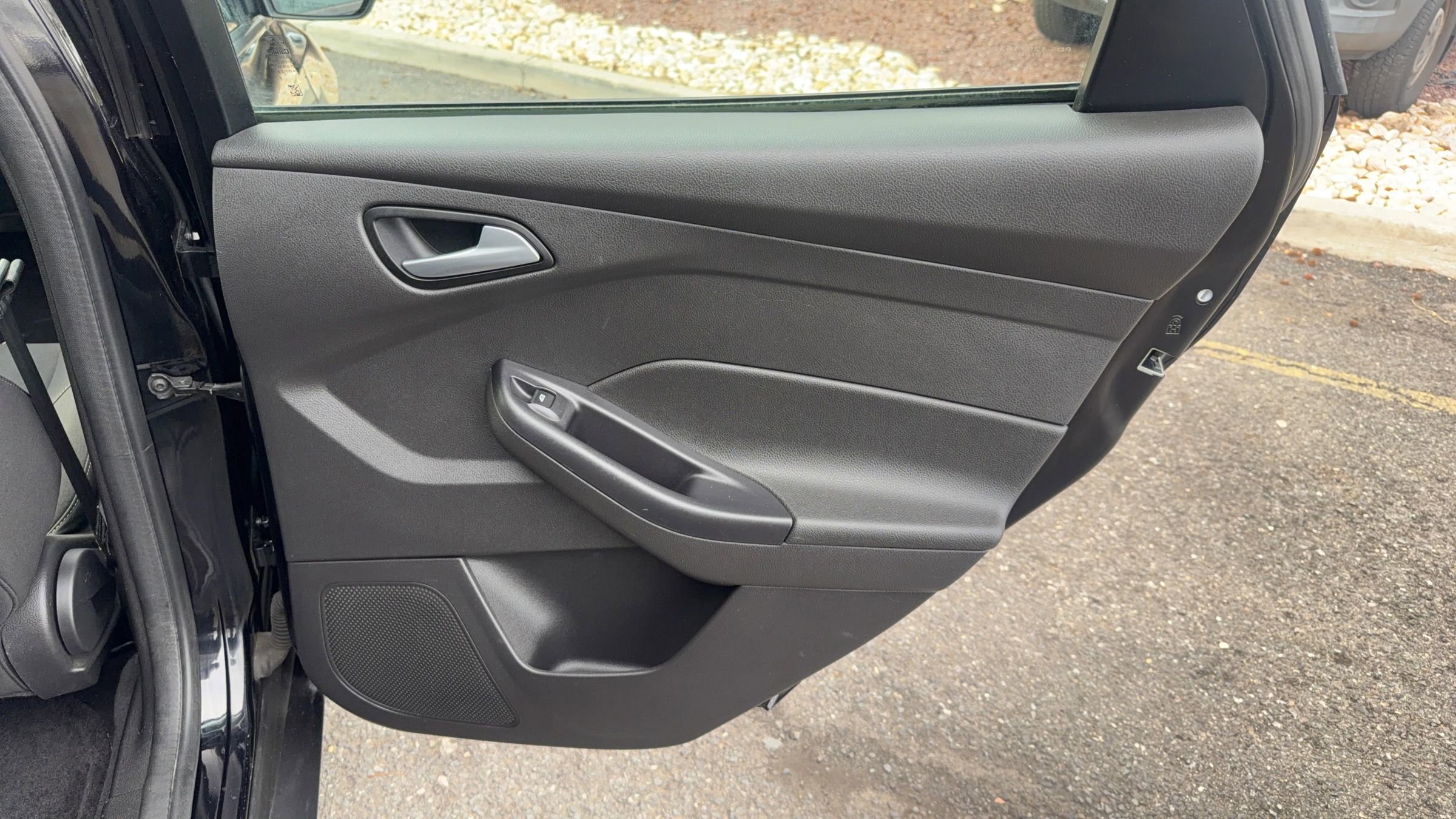 Used 2017 Ford Focus SE image 15