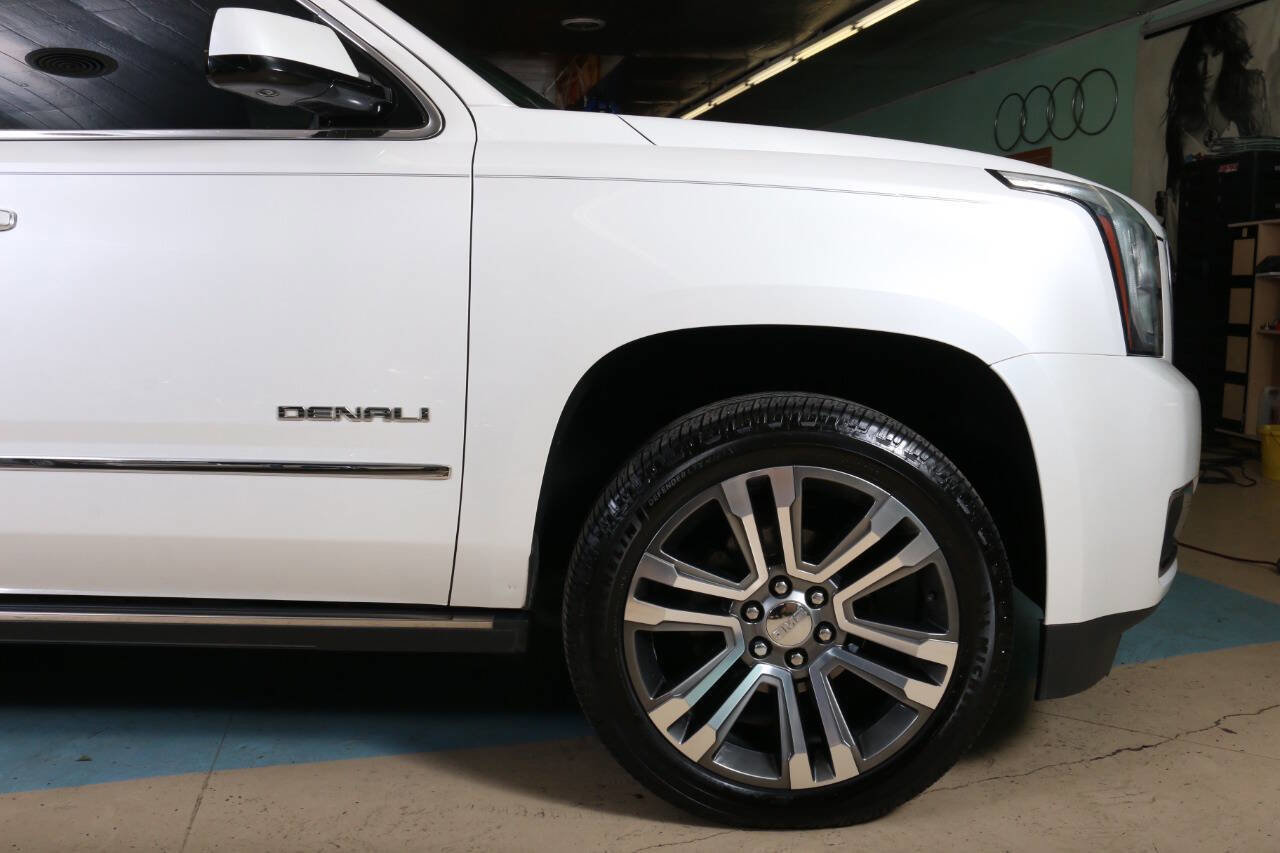 Used 2018 GMC Yukon Denali w/ Denali Ultimate Package AWD/4WD image 10