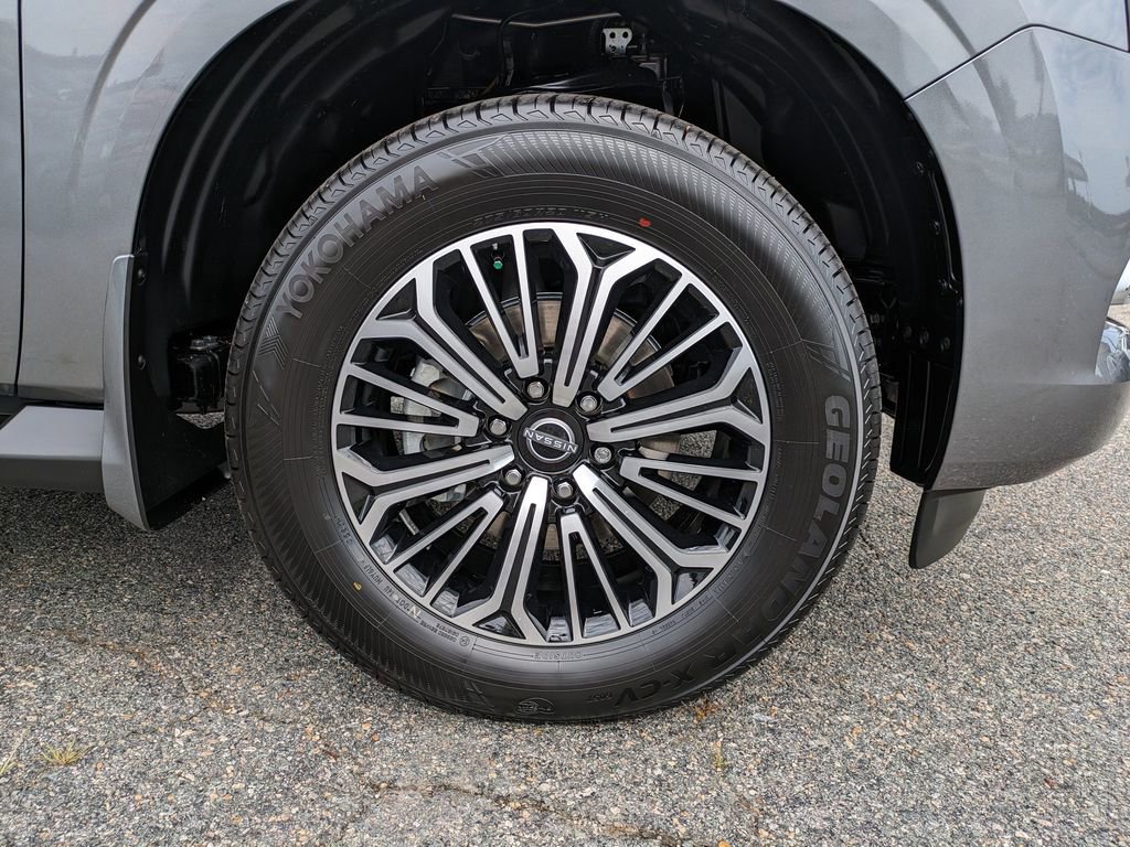 New 2025 Nissan Armada SL w/ Captain's Chari Seat Package image 11