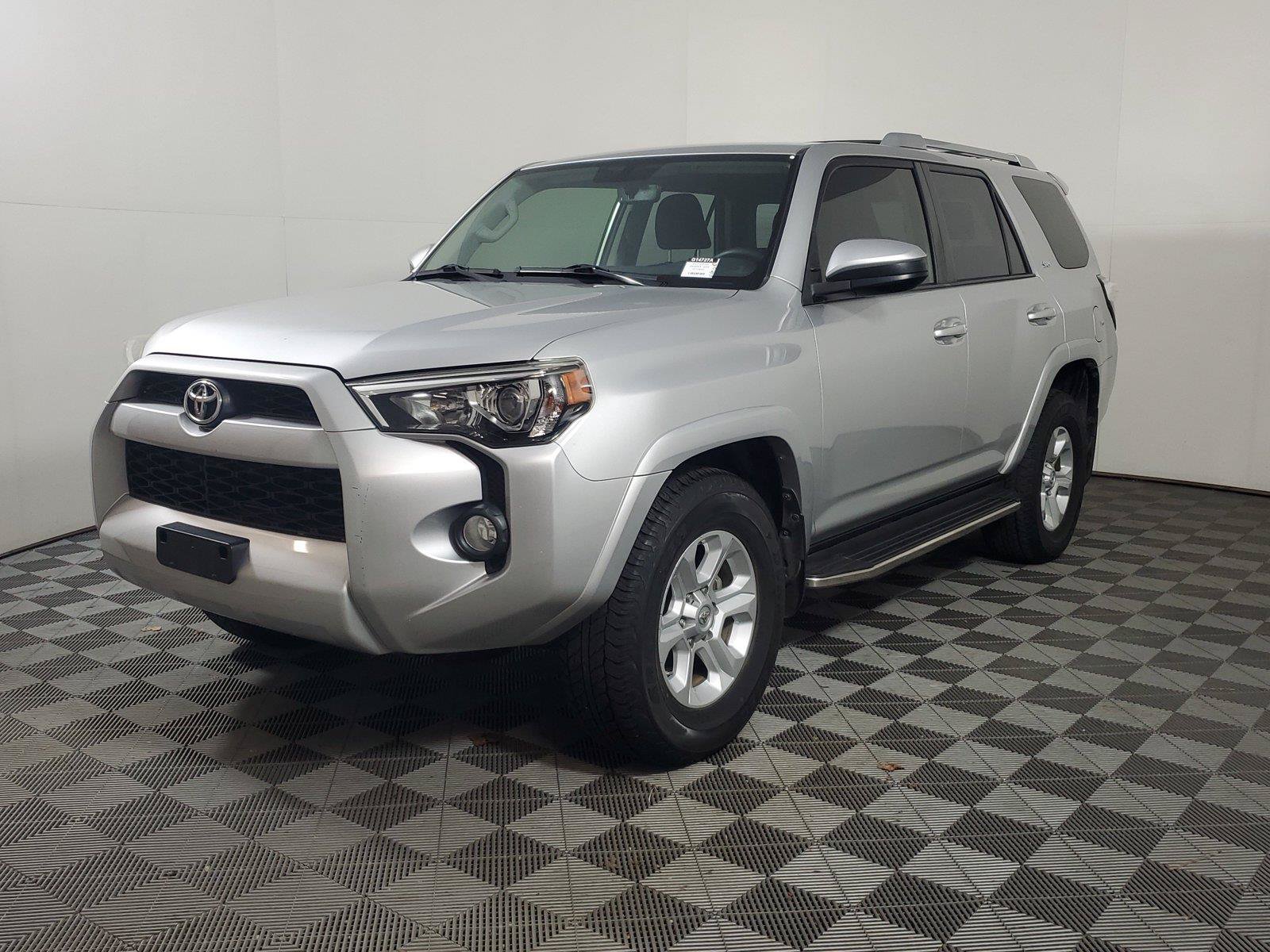 Used 2017 Toyota 4Runner SR5 RWD image 1