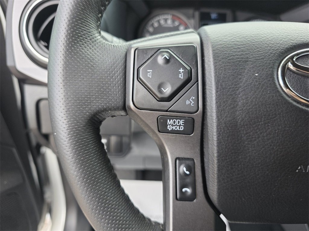 Used 2021 Toyota Tacoma TRD Sport w/ Technology Package image 29