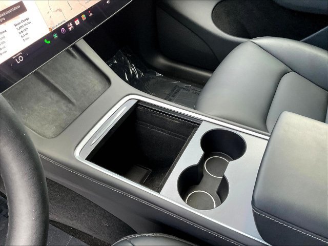 Used 2024 Tesla Model Y Performance AWD/4WD image 18