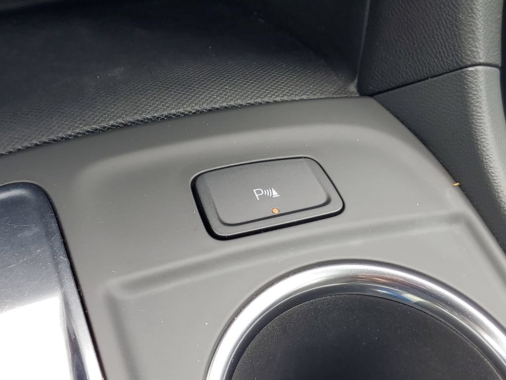Used 2024 Chevrolet Equinox LT w/ LPO, Floor Liner Package FWD image 27