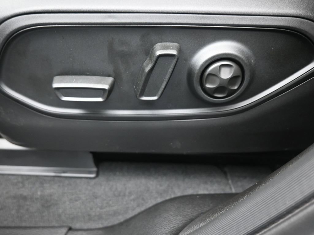 New 2026 Jeep Grand Cherokee Altitude image 33