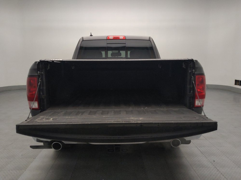Used 2018 RAM 1500 SLT image 29