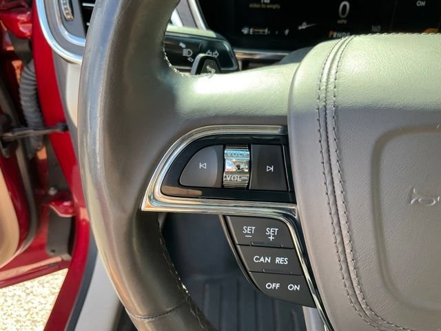 Used 2017 Lincoln Continental Select w/ Climate Package AWD/4WD image 10