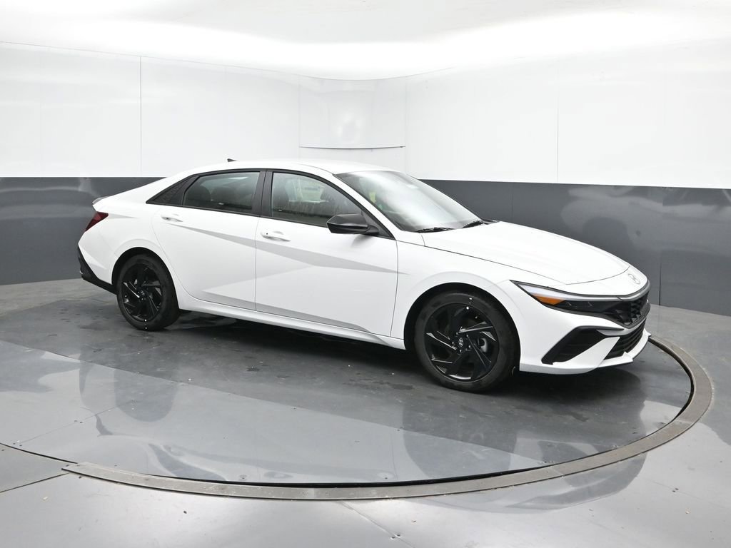 New 2026 Hyundai Elantra Sport image 7