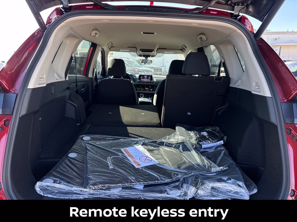 Certified 2026 Nissan Rogue SV AWD/4WD image 22