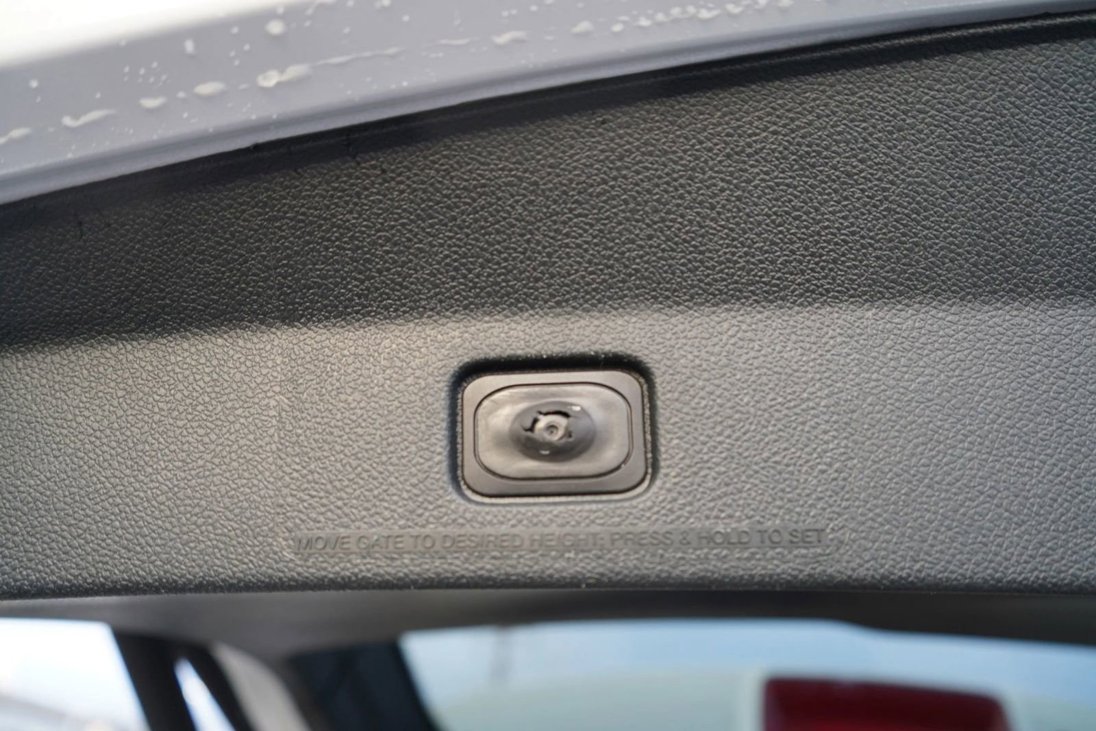 Used 2018 Ford Explorer XLT w/ Equipment Group 201A image 29