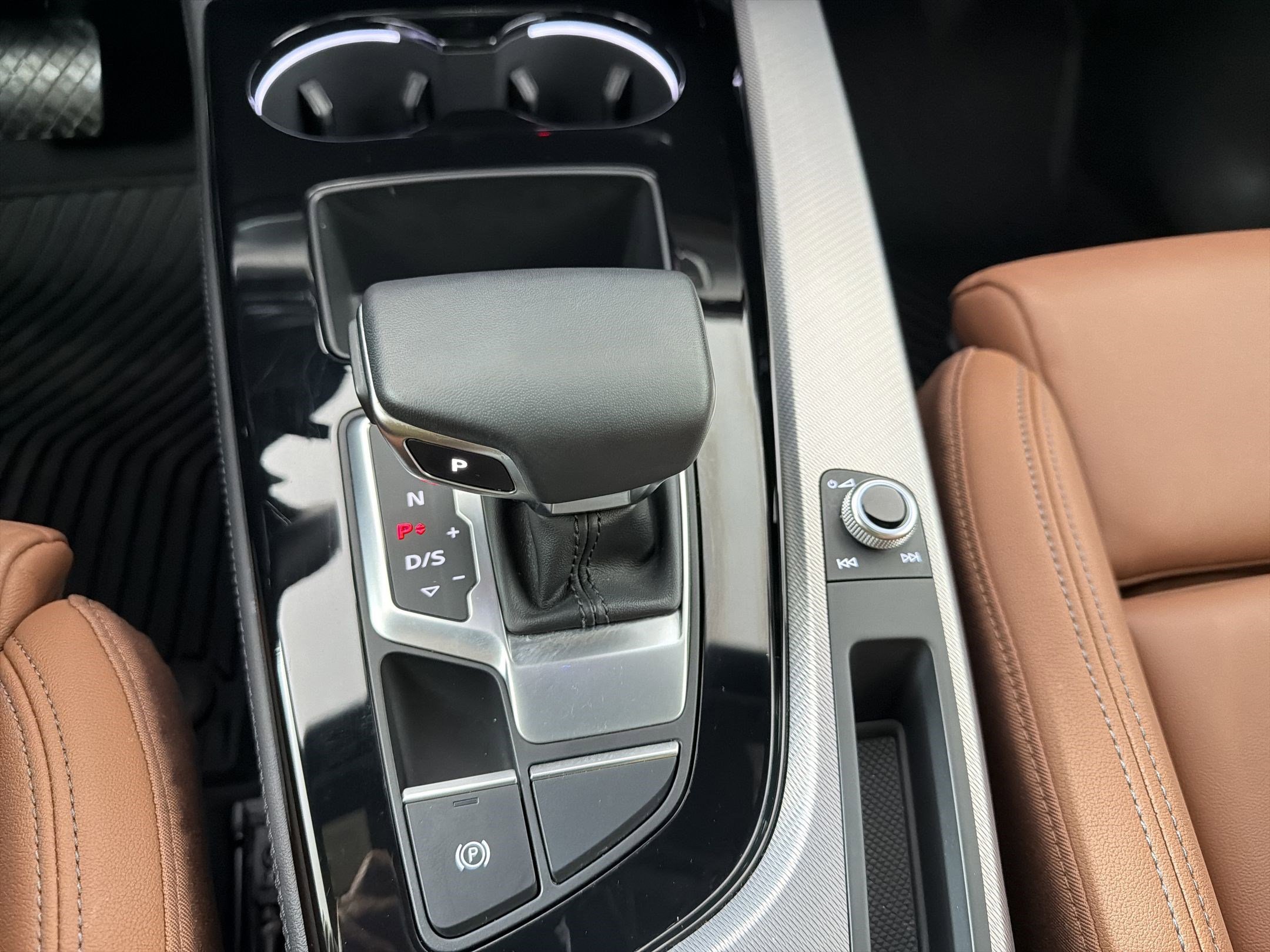 Used 2023 Audi A4 2.0T Premium Plus w/ Premium Plus Package image 18