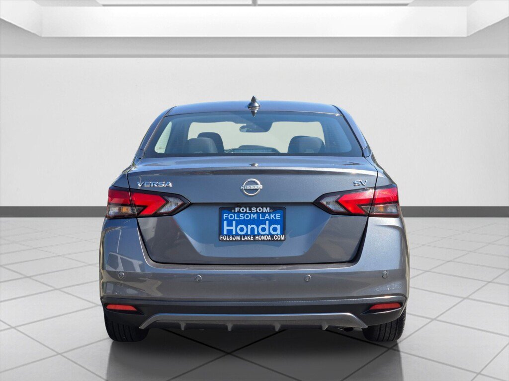 Used 2024 Nissan Versa SV FWD image 6