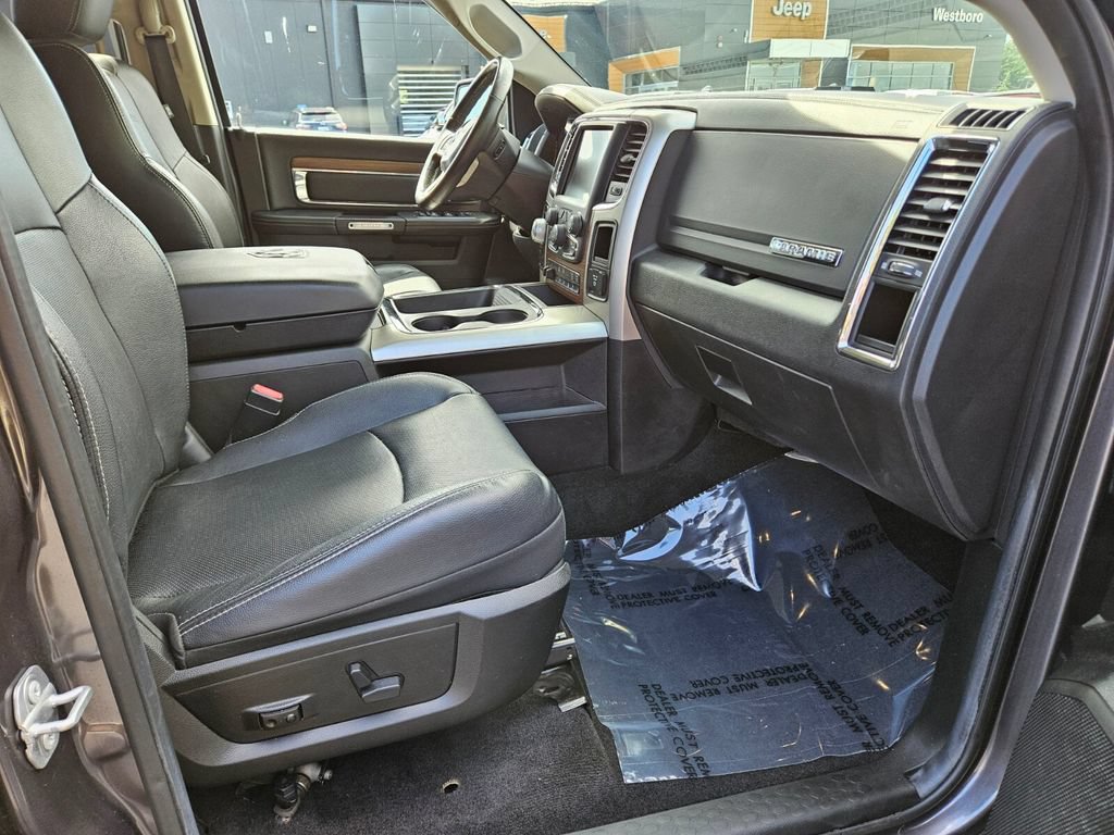 Used 2017 RAM 1500 Laramie w/ Convenience Group AWD/4WD image 11