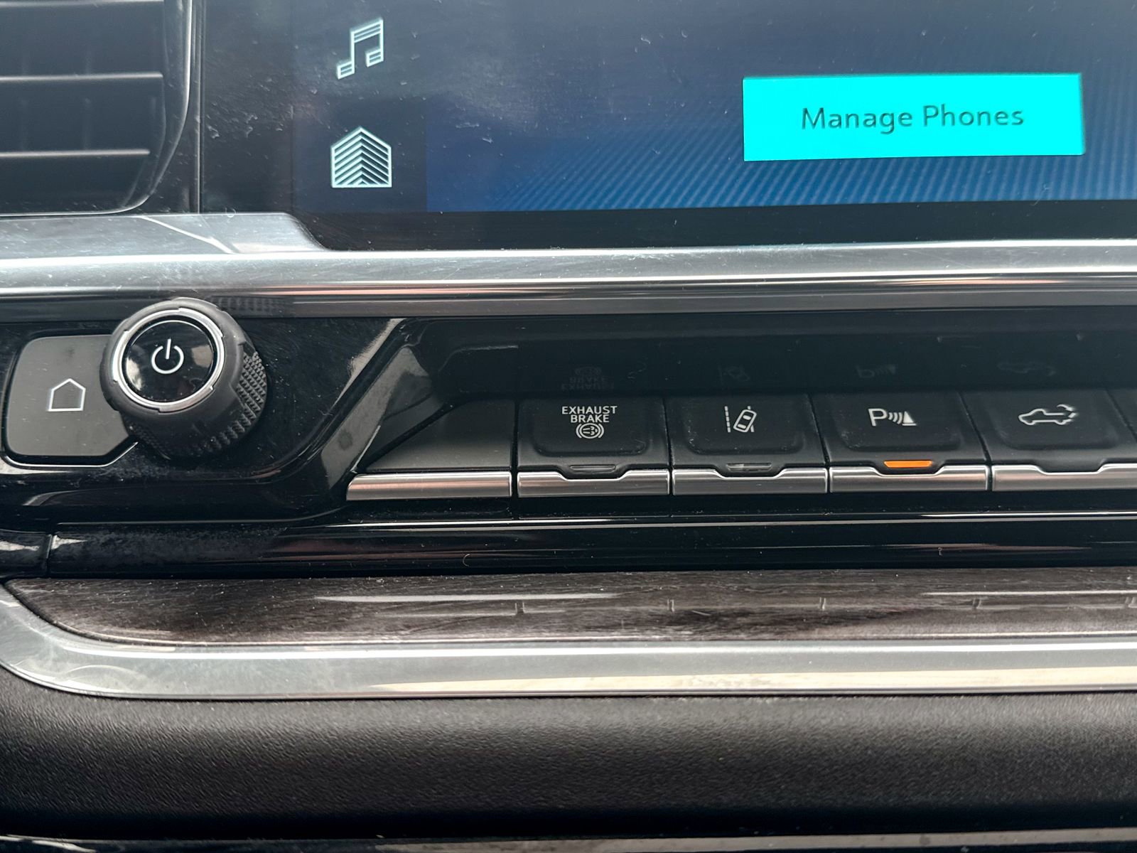 Used 2025 Chevrolet Silverado 2500 LTZ w/ Trail Boss Package image 30