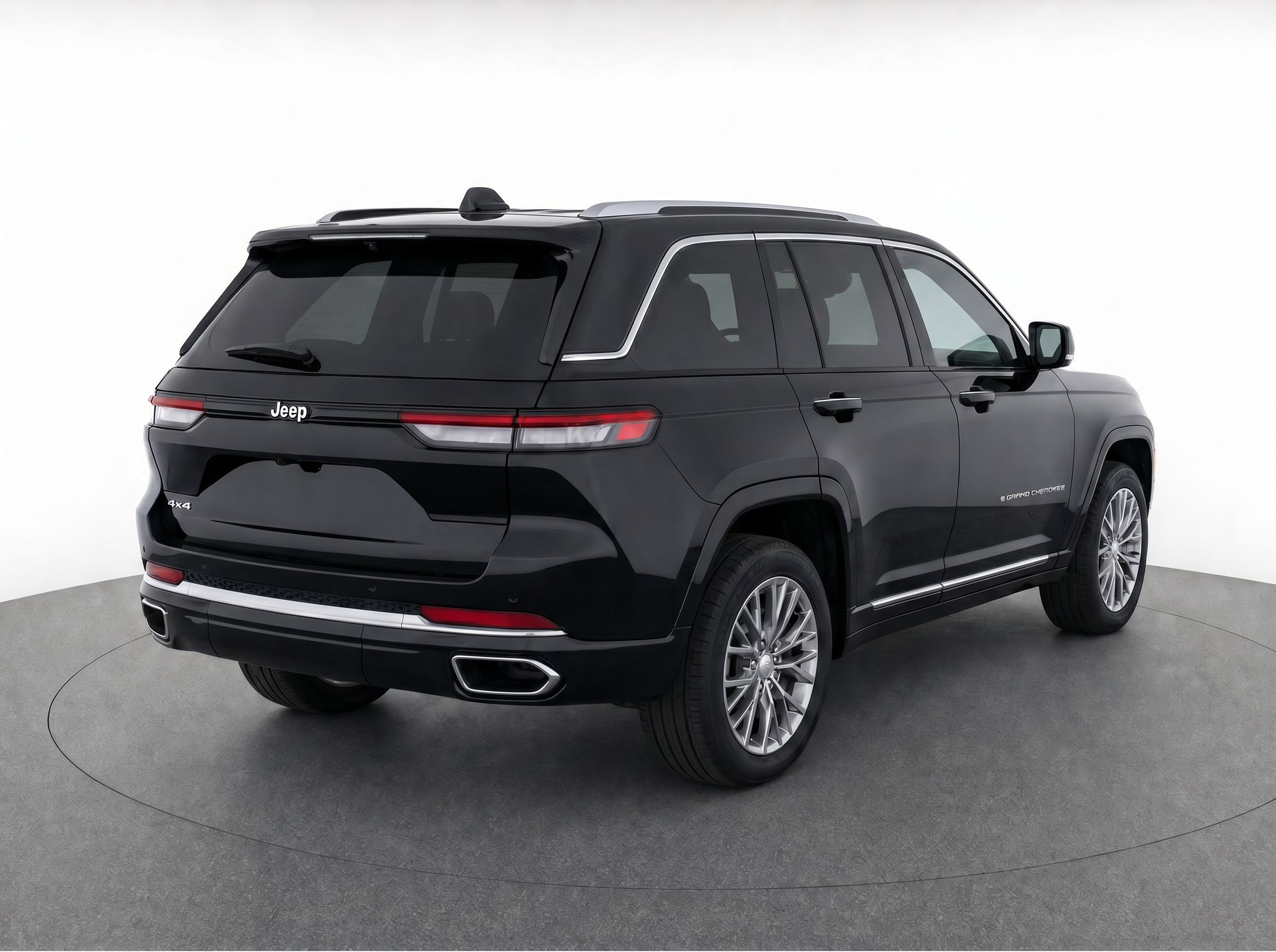 Used 2022 Jeep Grand Cherokee Summit w/ Adv Protech Group IV AWD/4WD image 4
