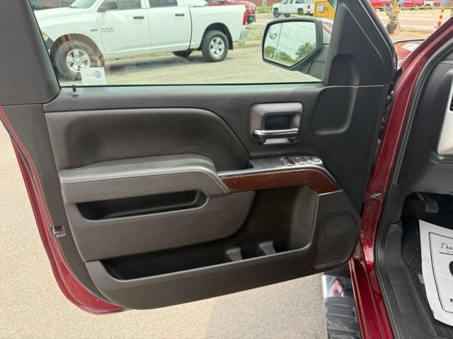 Used 2016 GMC Sierra 1500 SLE w/ SLE Preferred Package AWD/4WD image 8