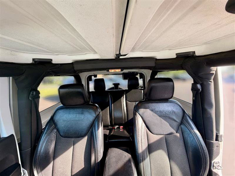 Used 2016 Jeep Wrangler Sahara AWD/4WD image 19