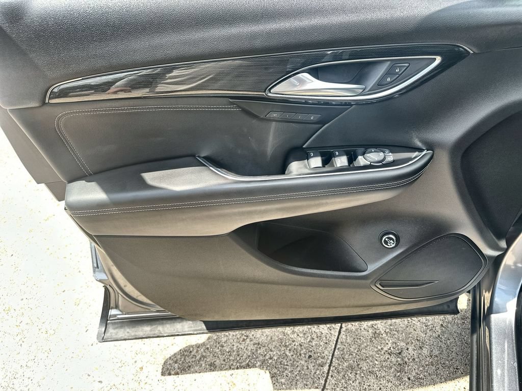 Used 2021 Buick Envision Essence w/ Sport Touring Package FWD image 21