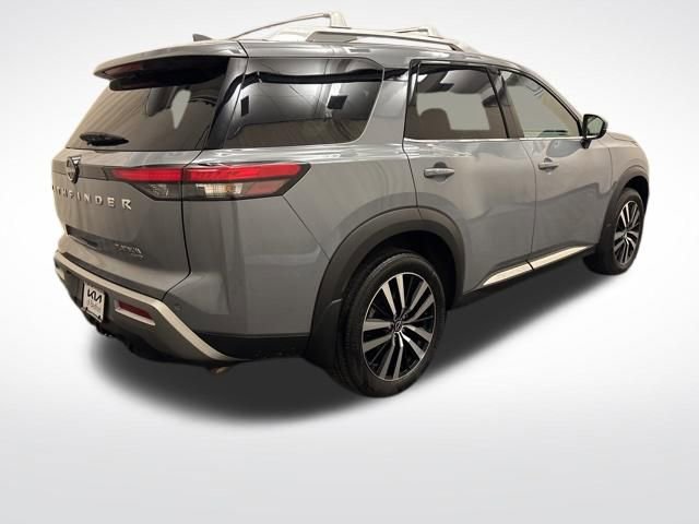 Used 2025 Nissan Pathfinder Platinum AWD/4WD image 5