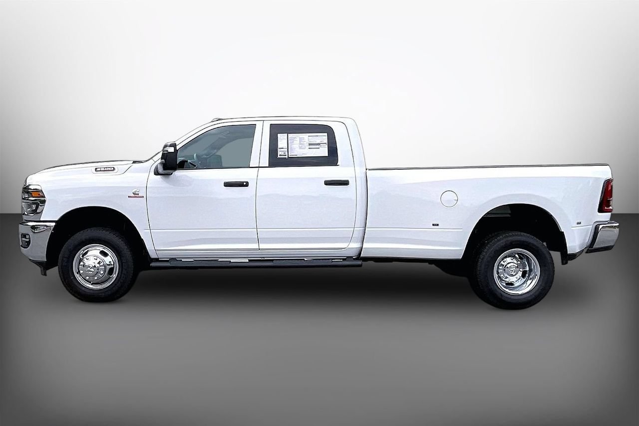 New 2026 RAM 3500 Tradesman AWD/4WD image 5