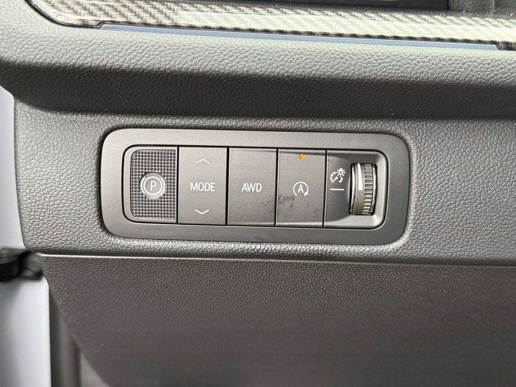 New 2027 Chevrolet Traverse Z71 w/ Enhanced Driving Package AWD/4WD image 23