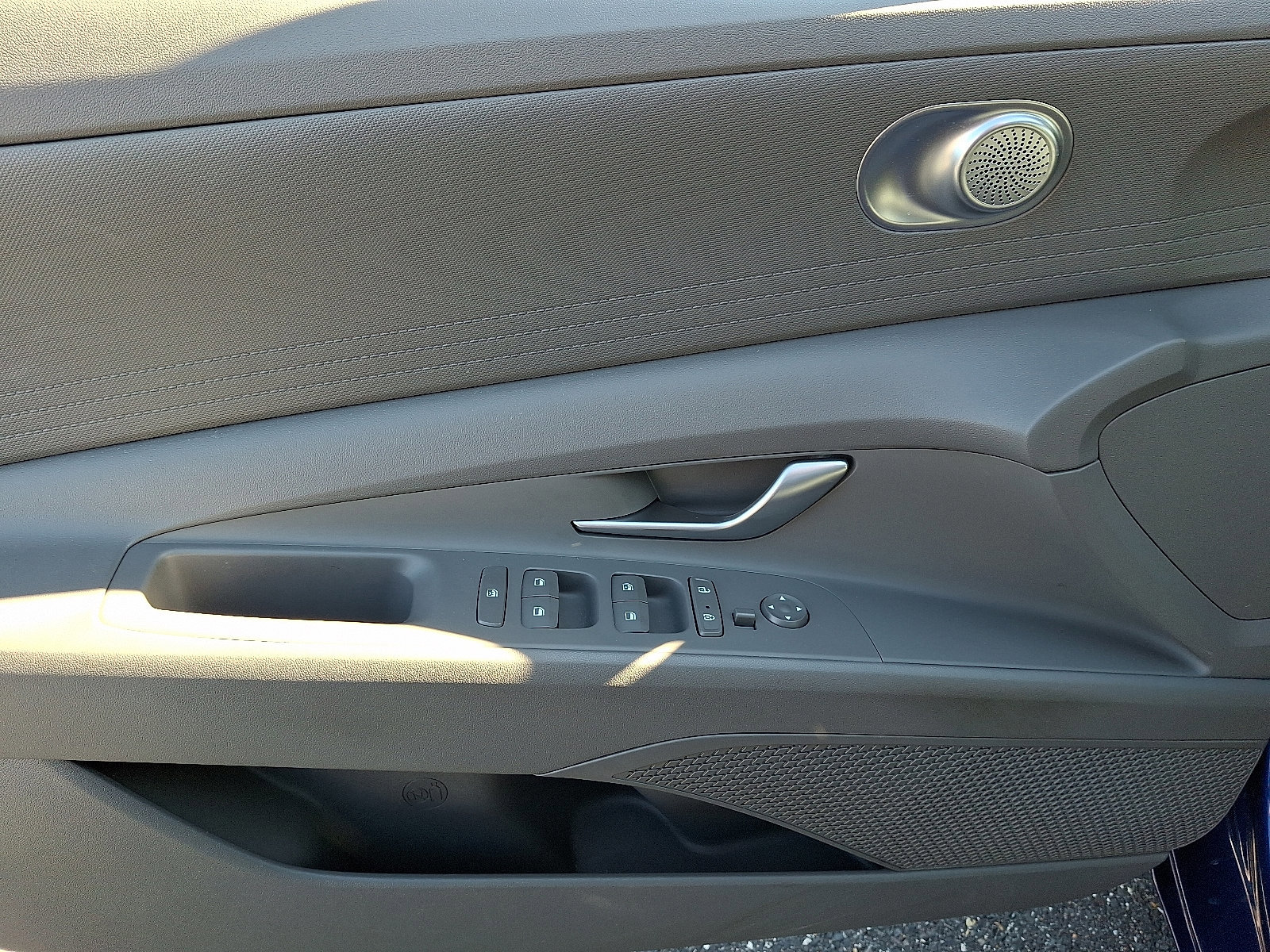 Certified 2023 Hyundai Elantra SEL image 12