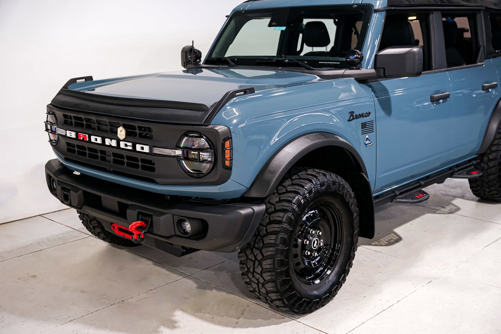 Used 2022 Ford Bronco Black Diamond image 39