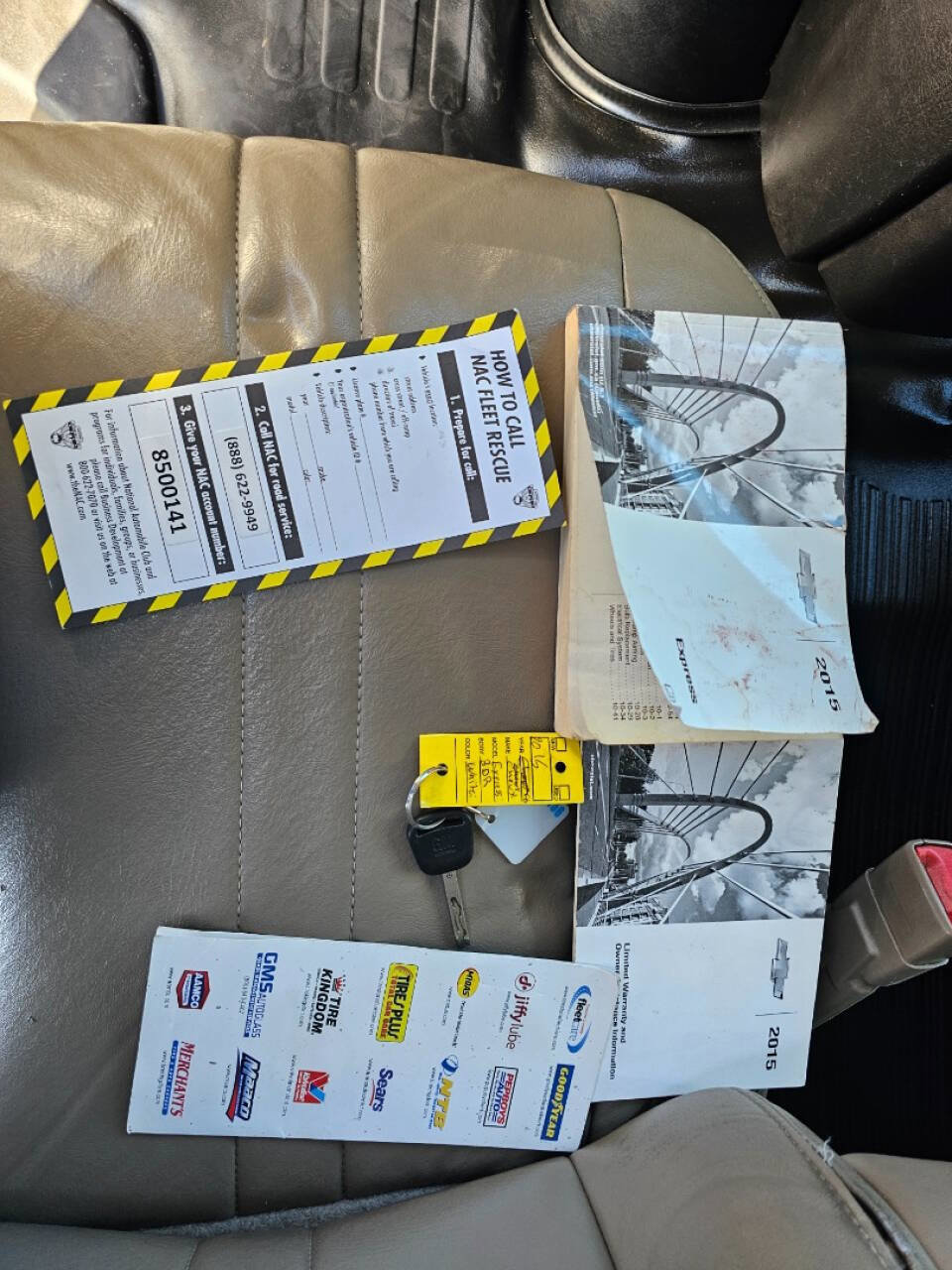 Used 2015 Chevrolet Express 2500 Extended image 43