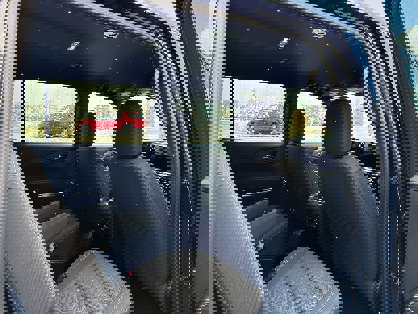 Used 2024 Chevrolet Traverse LT image 11