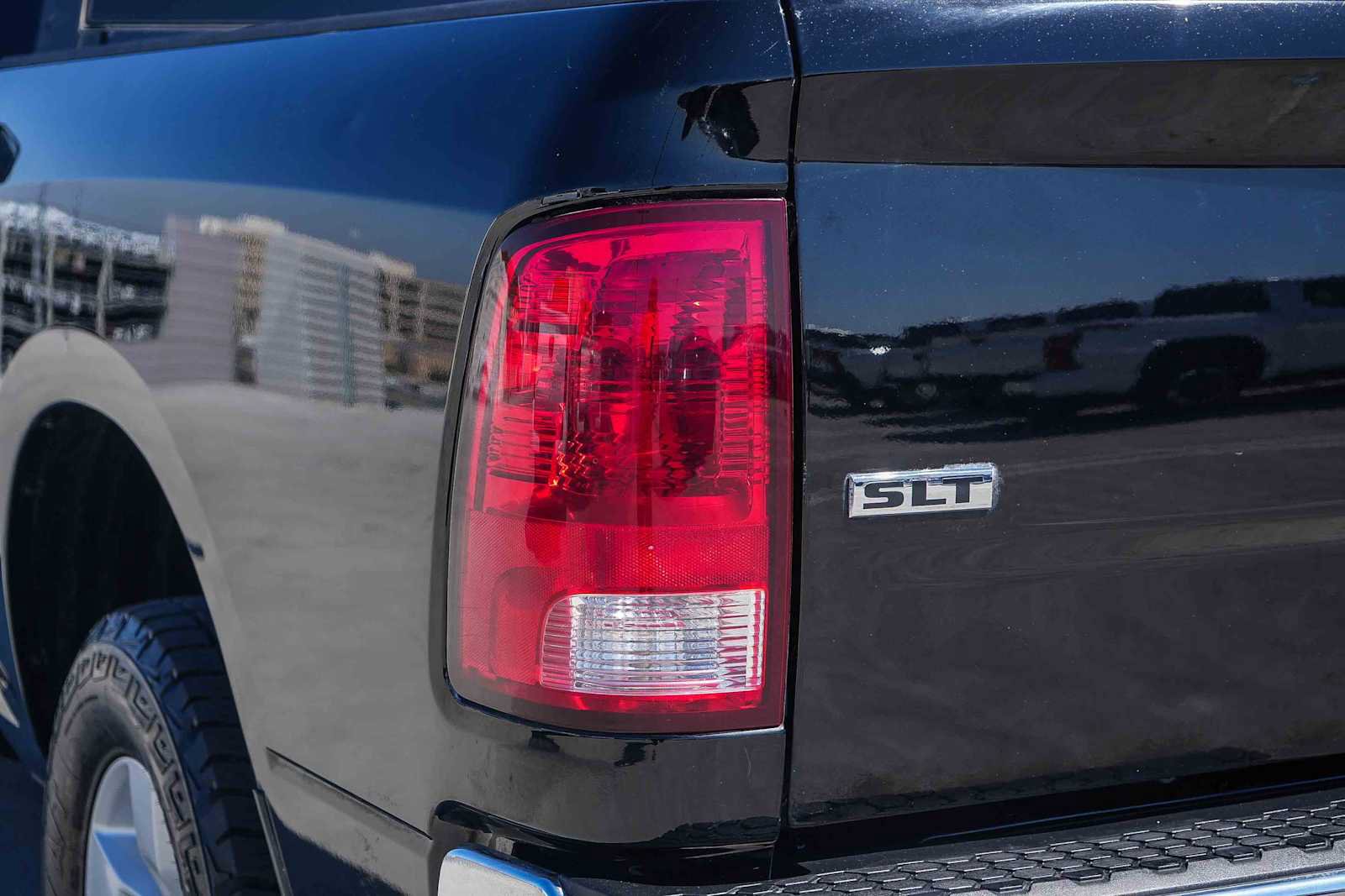 Used 2023 RAM 1500 Classic SLT w/ Trailer & Traction Group AWD/4WD image 9