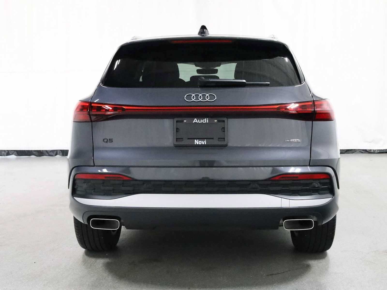 Certified 2025 Audi Q5 Premium AWD/4WD image 7