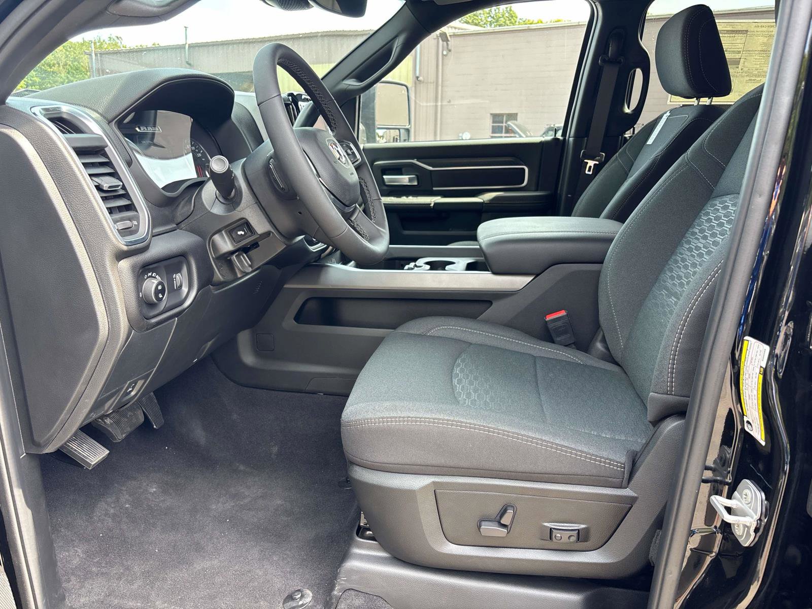 New 2025 RAM 2500 Big Horn image 5