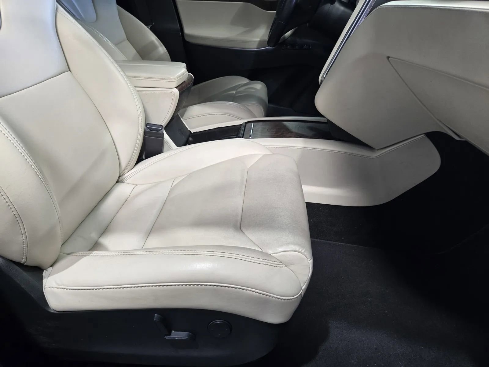 Used 2017 Tesla Model X 100D AWD/4WD image 7