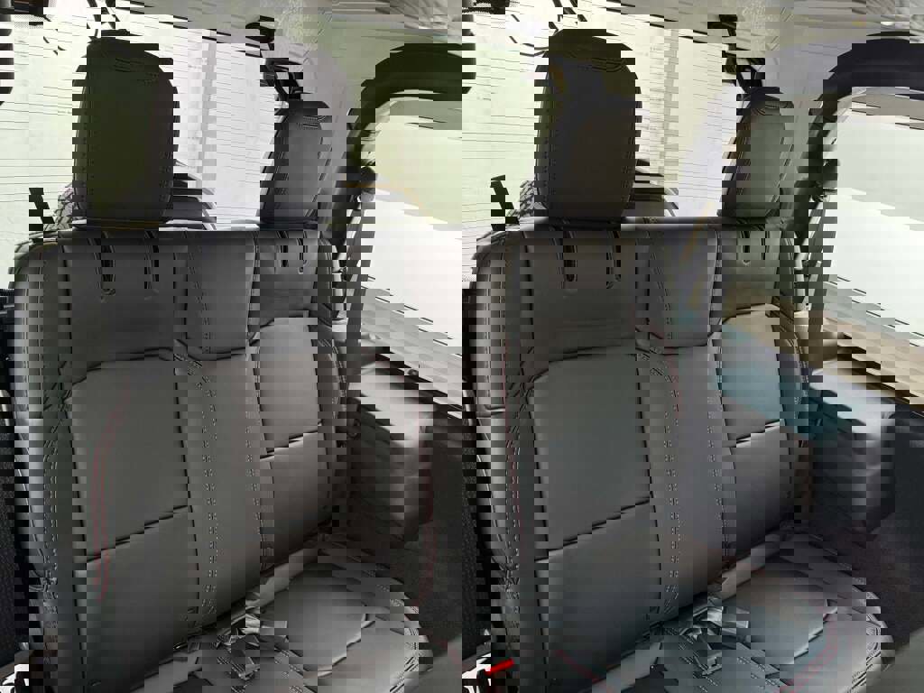 New 2025 Jeep Wrangler Rubicon w/ Convenience Group image 19