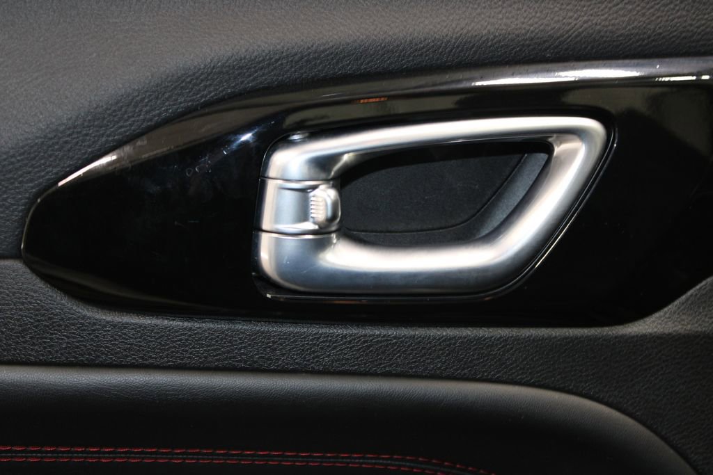 Used 2025 Jeep Compass Trailhawk image 43