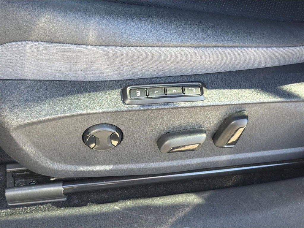 Used 2023 Volkswagen ID.4 Pro S image 21