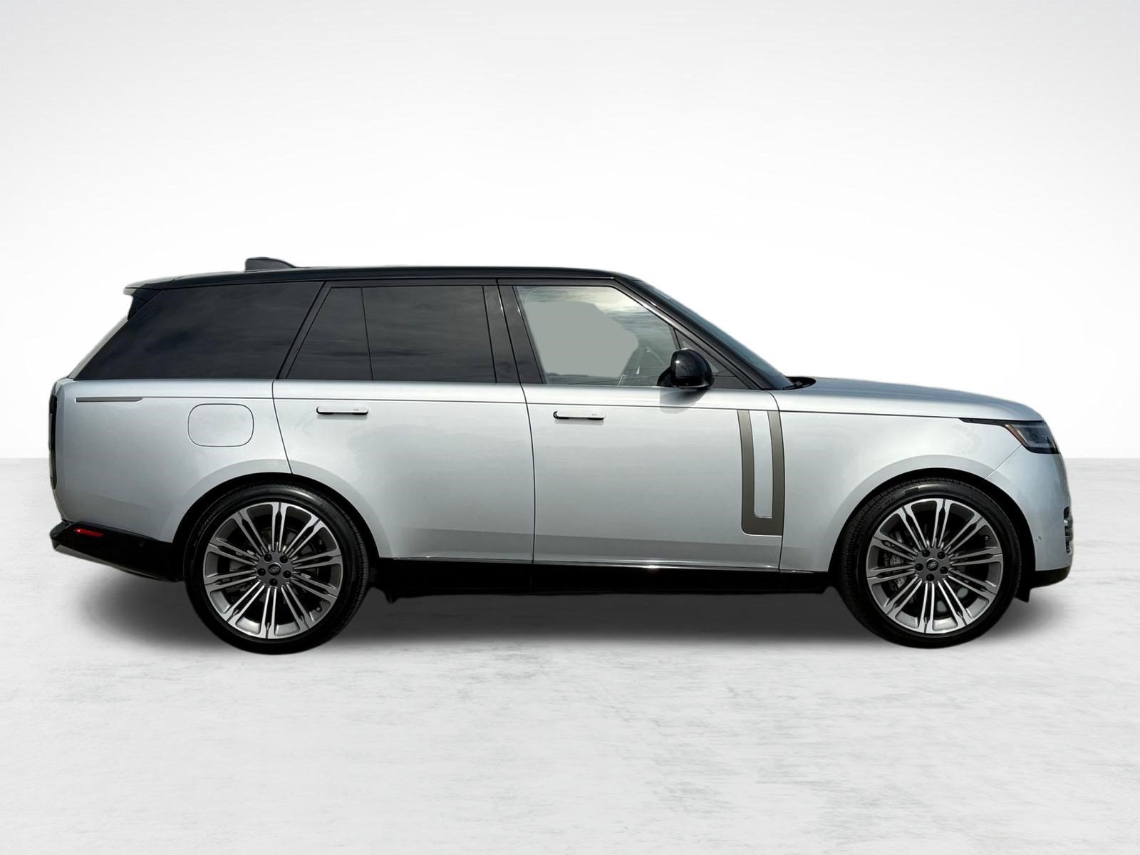 Certified 2025 Land Rover Range Rover SE AWD/4WD image 8