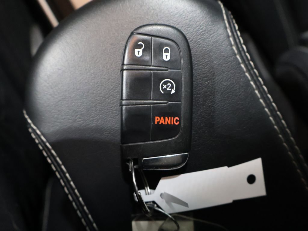 Used 2020 Jeep Renegade Limited image 25