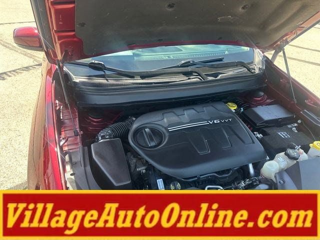 Used 2018 Jeep Compass Latitude w/ Popular Equipment Group AWD/4WD image 38