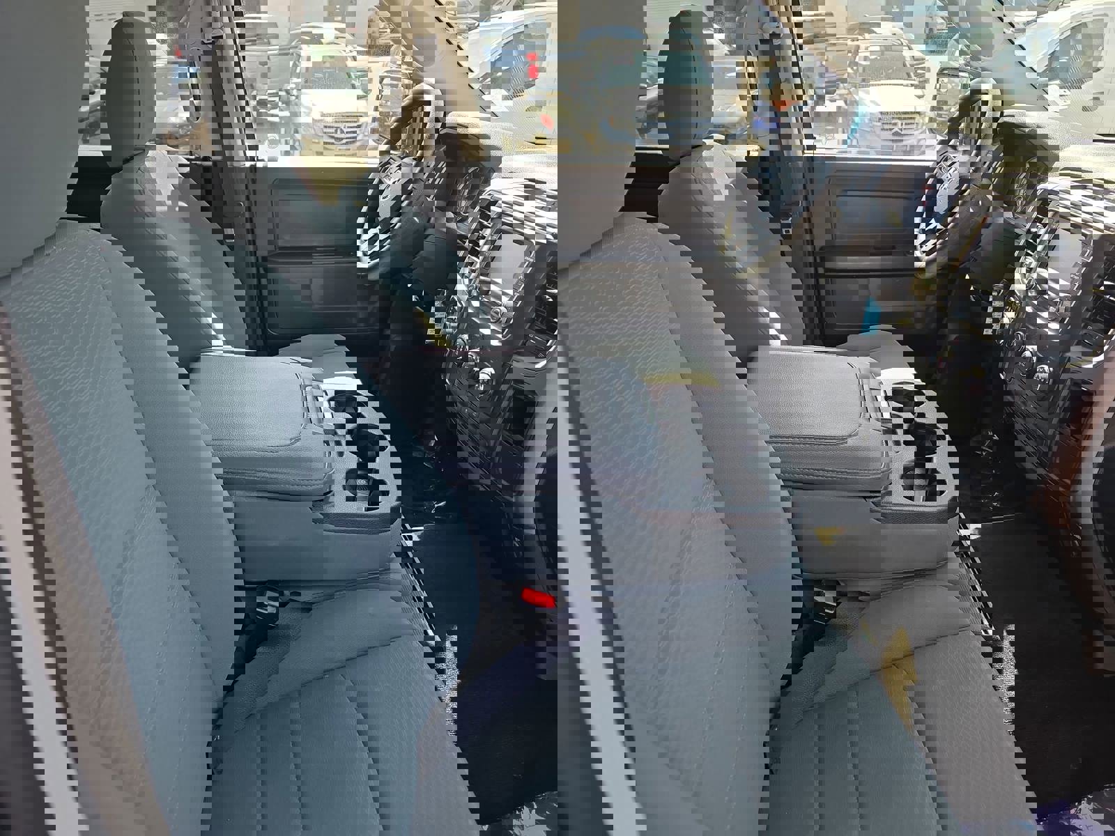 Used 2017 RAM 1500 Express w/ Express Value Package image 10