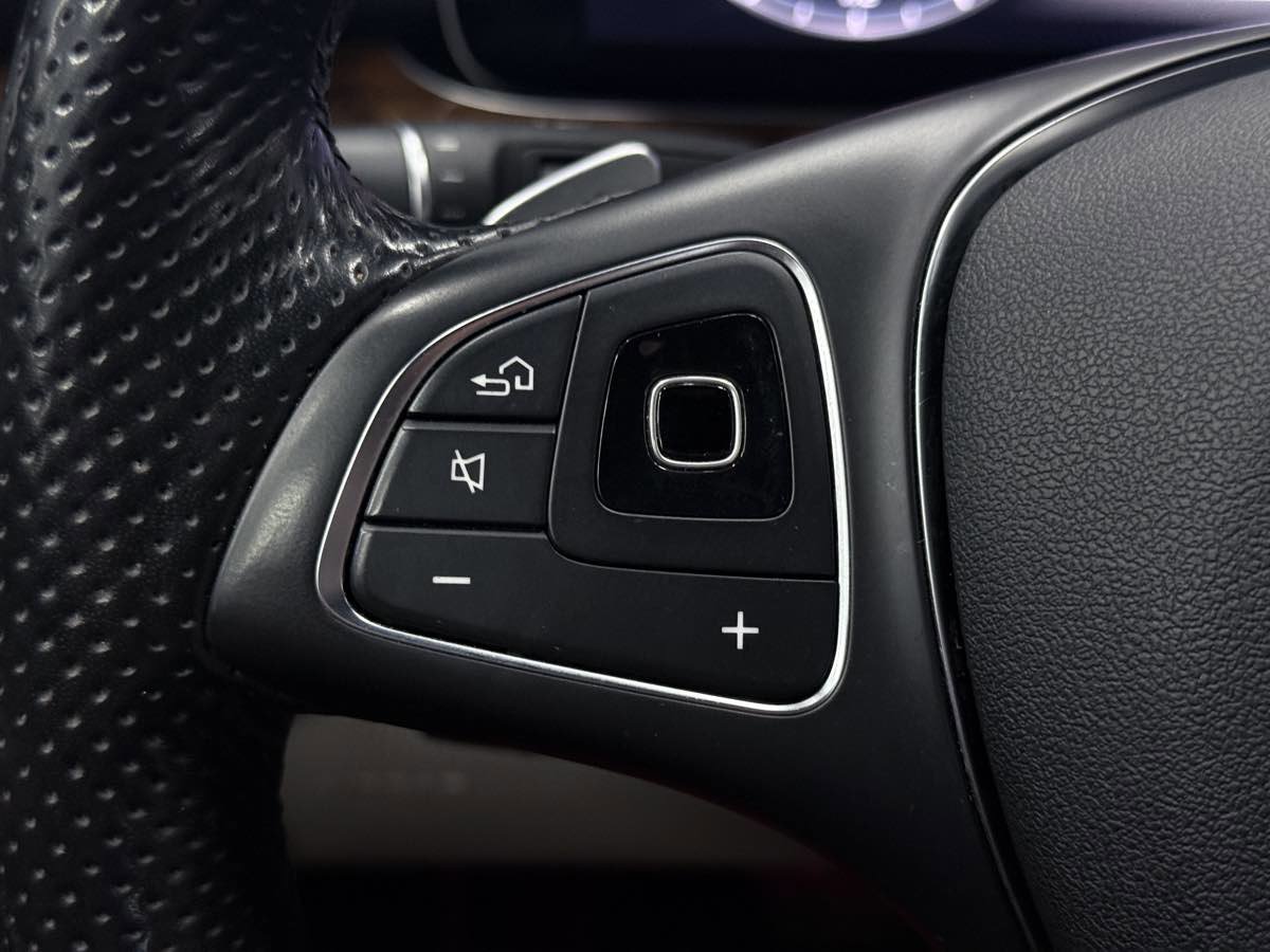 Used 2018 Mercedes-Benz E 400 4MATIC Wagon image 45