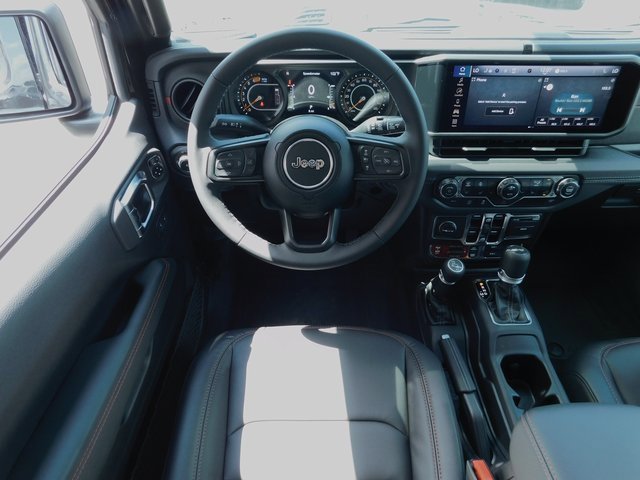 New 2025 Jeep Wrangler Unlimited Rubicon w/ Steel Bumper Group image 14