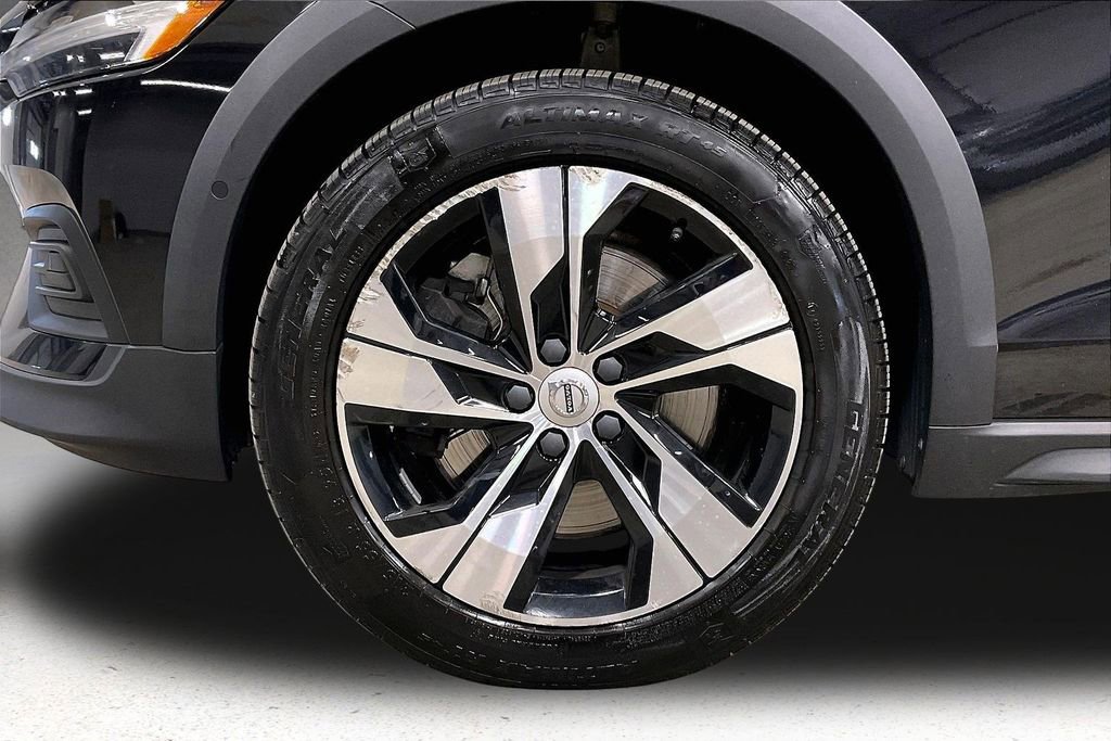 Used 2020 Volvo V60 T5 Cross Country w/ Protection Package Premier AWD/4WD image 34