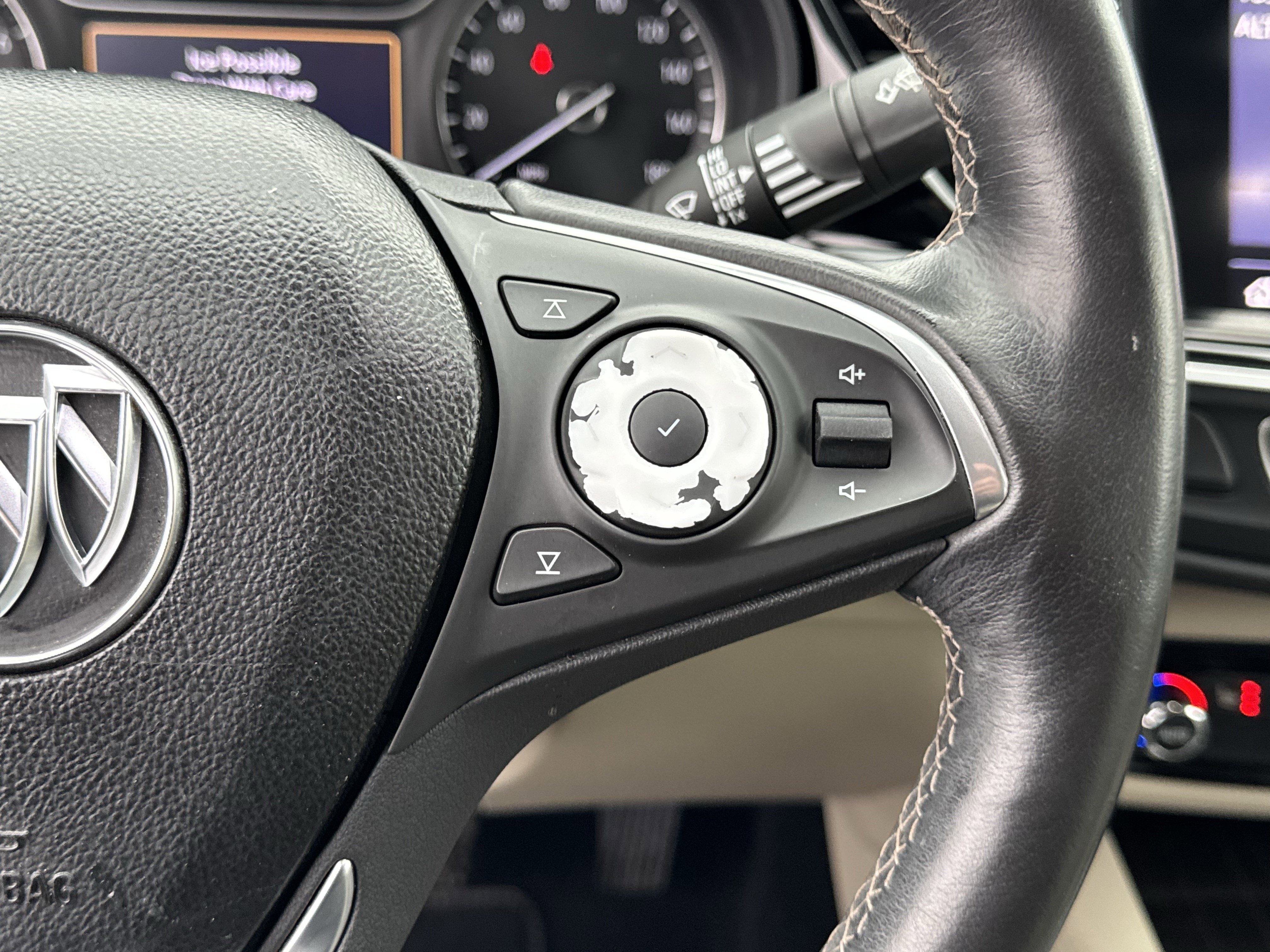 Used 2020 Buick Regal Essence image 29