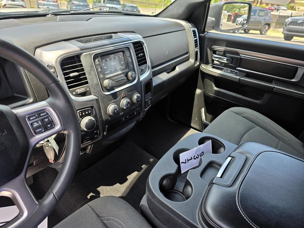 Used 2023 RAM 1500 Warlock AWD/4WD image 23
