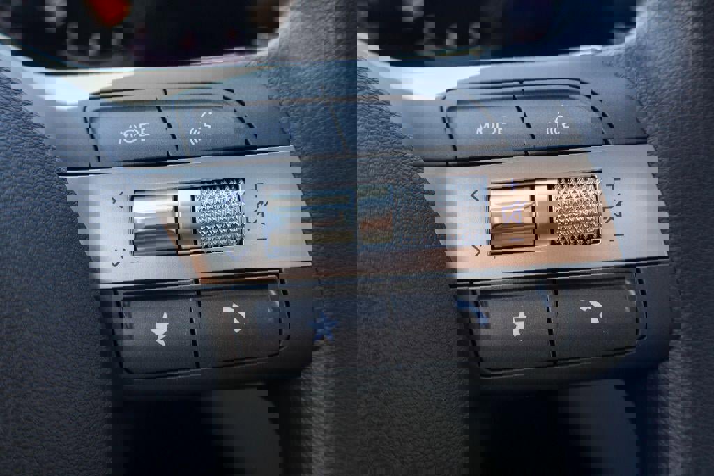 New 2026 Hyundai Kona SE image 13