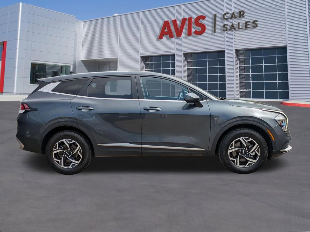 Used 2023 Kia Sportage LX image 5