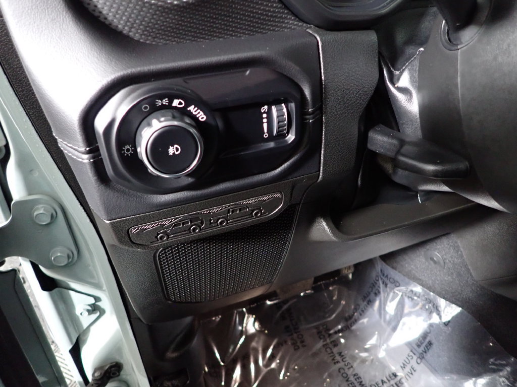 Used 2024 Jeep Wrangler Unlimited Rubicon AWD/4WD image 24