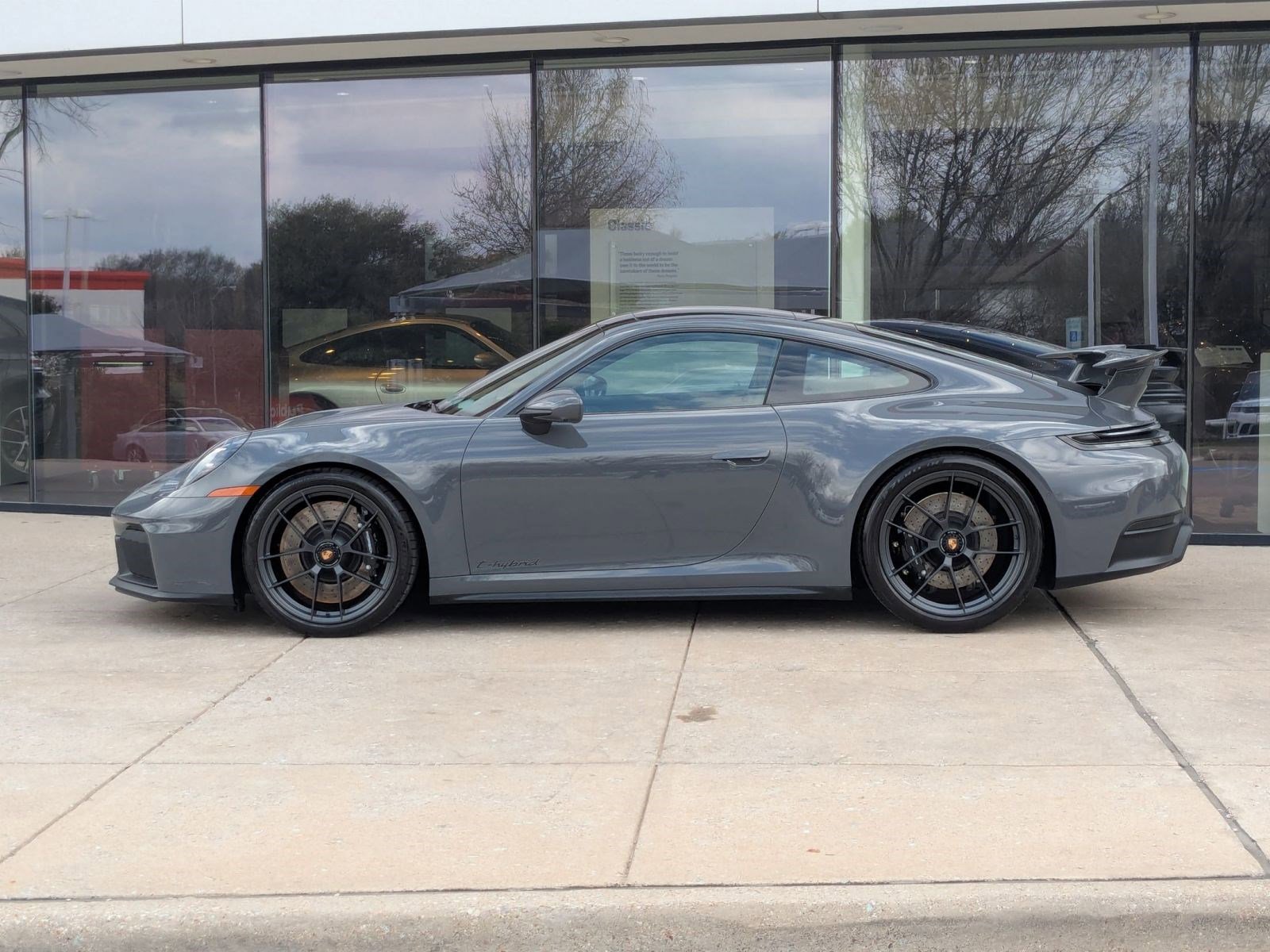 Certified 2026 Porsche 911 Carrera GTS image 2
