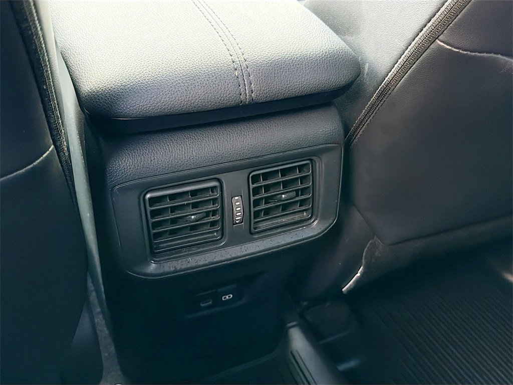 Used 2023 Toyota RAV4 XLE Premium image 25